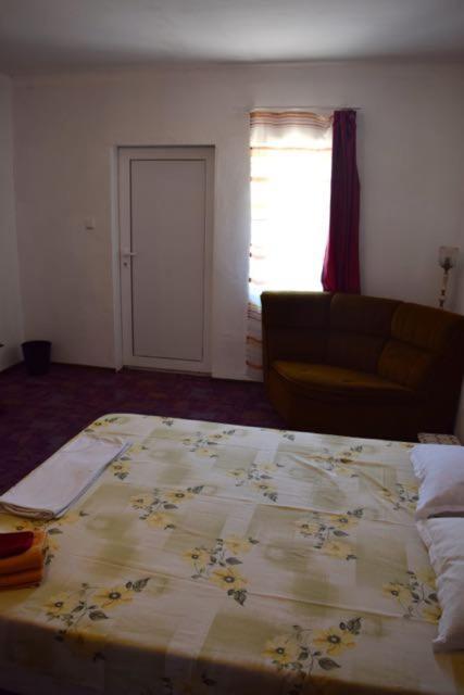 Guest House Viola Ezerets Exterior foto